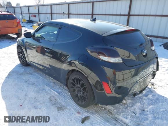 ✅ 2017 Hyundai Veloster • VIN: KMHTC6AD6HU323512 • Lot: 41572208. Wystawiony na IAAI z przebiegiem 92 086 mil. Bezpłatny archiwum sprzedaży aukcyjnych z USA i szczegółowy raport historii pojazdu na DreamBid. Zdjęcie 3.