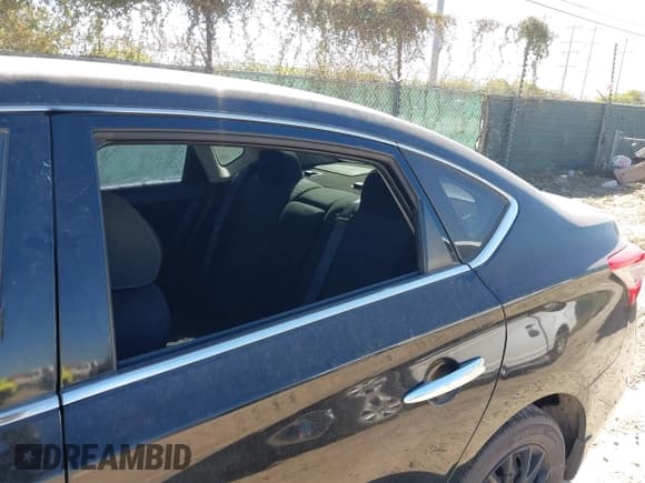 ✅ 2014 Nissan Sentra SL • VIN: 3N1AB7AP8EY323957 • Лот: 43652101. Опубликован ранее на IAAI с пробегом 152 848 миль. Бесплатный доступ к архиву аукционных продаж из США и подробный отчёт об истории автомобиля на DreamBid. Изображение 12.