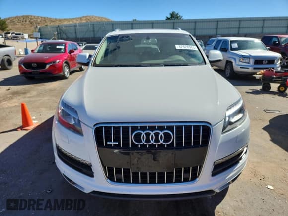✅ 2015 Audi Q7 Premium Plus • VIN: WA1LGAFE4FD027344 • Lot: 82526945. Listed on Copart with 142,195 mi. Free auction sales archive from the USA and detailed vehicle history report at DreamBid. Image 5.