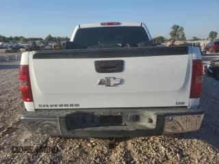 ✅ 2008 Chevrolet Silverado 1500 1LT • VIN: 2GCEK13J481249010 • Lot: 74170914. Listed on Copart with 254,311 mi. Free auction sales archive from the USA and detailed vehicle history report at DreamBid. Image 6.