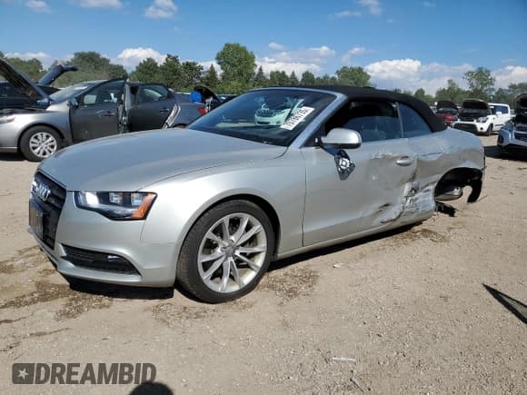 ✅ 2013 Audi A5 Premium • VIN: WAUCFAFH0DN005977 • Лот: 70786735. Опубликован ранее на Copart с пробегом 53 065 миль. Бесплатный доступ к архиву аукционных продаж из США и подробный отчёт об истории автомобиля на DreamBid. Изображение 1.