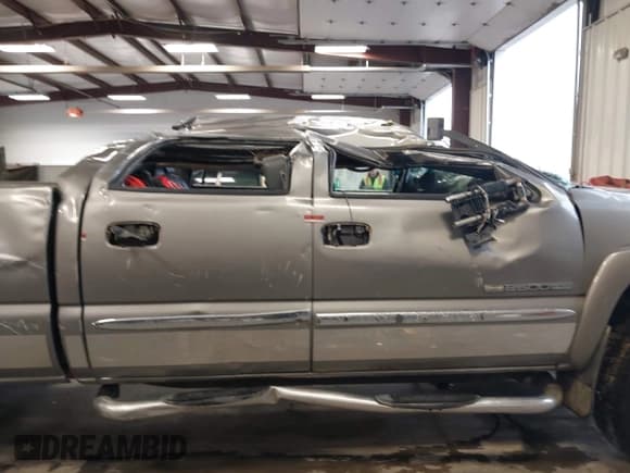 ✅ 2006 GMC Sierra 2500HD SLE2 • VIN: 1GTHK23U16F117907 • Лот: 41871328. Опубликован ранее на IAAI с пробегом Не указан. Бесплатный доступ к архиву аукционных продаж из США и подробный отчёт об истории автомобиля на DreamBid. Изображение 13.