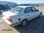 ✅ 1994 BMW 5 Series • VIN: WBAHE232XRGE89928 • Lot: 41994647. Listed on IAAI with 117,264 mi. Free auction sales archive from the USA and detailed vehicle history report at DreamBid. Image 4.