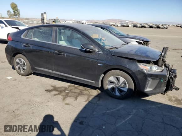 2018 Hyundai Ioniq SEL с VIN KMHC75LC3JU060839, выставлен на аукционе Copart как лот 74549714 с пробегом 150 723 миль миль и Списание • Salvage title. История ставок и продаж доступна на DreamBid. Изображение 4.