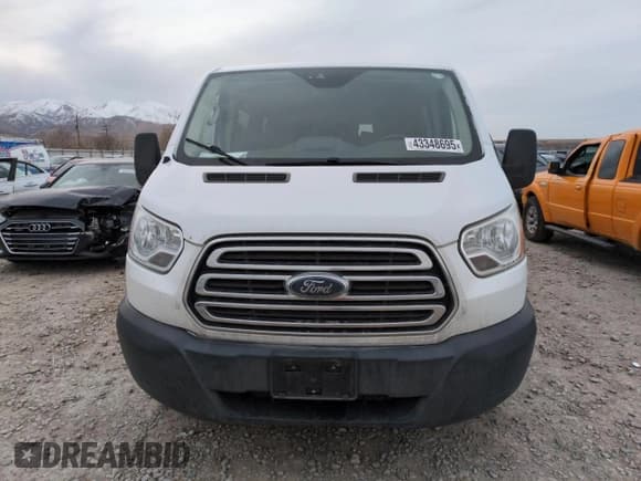 ✅ 2017 Ford Transit XL • VIN: 1FBZX2YM7HKA68631 • Lot: 43348695. Wystawiony na Copart z przebiegiem 113 088 mil. Bezpłatny archiwum sprzedaży aukcyjnych z USA i szczegółowy raport historii pojazdu na DreamBid. Zdjęcie 5.