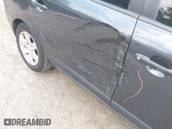 ✅ 2007 Kia Rondo LX • VIN: KNAFG525877050588 • Lot: 42729777. Listed on IAAI with 112,272 mi. Free auction sales archive from the USA and detailed vehicle history report at DreamBid. Image 6.