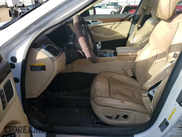 ✅ 2016 Hyundai Genesis 3.8L • VIN: KMHGN4JE5GU127861 • Lot: 85051374. Wystawiony na Copart z przebiegiem Nie podano. Bezpłatny archiwum sprzedaży aukcyjnych z USA i szczegółowy raport historii pojazdu na DreamBid. Zdjęcie 7.