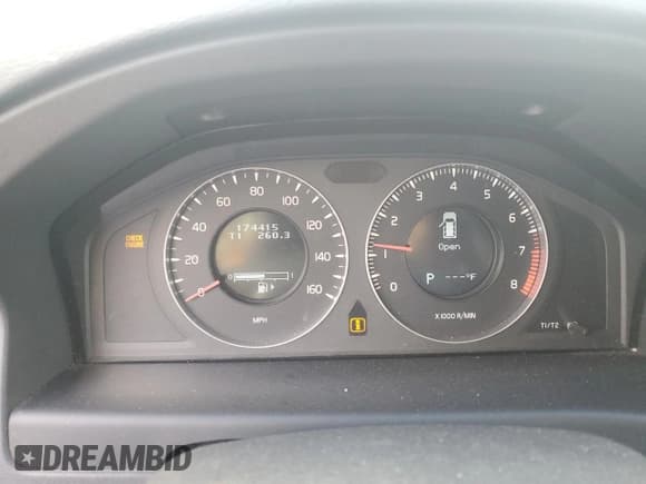 ✅ 2008 Volvo XC70 • VIN: YV4BZ982881030505 • Lot: 86496045. Listed on Copart with 174,415 mi. Free auction sales archive from the USA and detailed vehicle history report at DreamBid. Image 9.