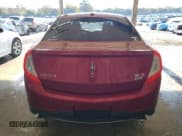 ✅ 2014 Lincoln MKS • VIN: 1LNHL9EKXEG602147 • Lot: 90133775. Wystawiony na Copart z przebiegiem 111 790 mil. Bezpłatny archiwum sprzedaży aukcyjnych z USA i szczegółowy raport historii pojazdu na DreamBid. Zdjęcie 6.