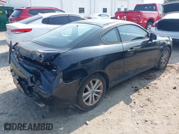 2008 Hyundai Tiburon GS с VIN KMHHM66D08U291751, выставлен на аукционе IAAI как лот 42399668 с пробегом 161 156 миль миль и . История ставок и продаж доступна на DreamBid. Изображение 4.
