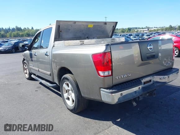 ✅ 2006 Nissan Titan SE • VIN: 1N6BA07A56N553871 • Лот: 43243637. Опубликован ранее на IAAI с пробегом 200 372 миль. Бесплатный доступ к архиву аукционных продаж из США и подробный отчёт об истории автомобиля на DreamBid. Изображение 3.