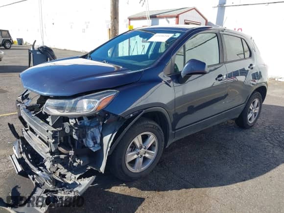 2019 Chevrolet Trax LS with VIN 3GNCJNSB3KL198902, listed as a IAAI auction lot 43458258 with 73,972 mi miles and . Bid and sale history available at DreamBid. Image 17.