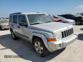 ✅ 2006 Jeep Commander • VIN: 1J8HH48K06C145872 • Лот: 74658634. Опубликован ранее на Copart с пробегом Не указан. Бесплатный доступ к архиву аукционных продаж из США и подробный отчёт об истории автомобиля на DreamBid. Изображение 4.
