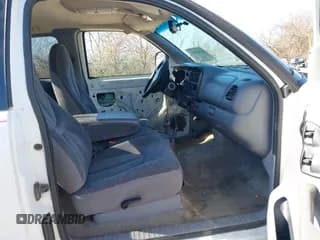 ✅ 1997 Dodge Dakota • VIN: 1B7GL23Y0VS158028 • Lot: 41761551. Wystawiony na IAAI z przebiegiem 75 468 mil. Bezpłatny archiwum sprzedaży aukcyjnych z USA i szczegółowy raport historii pojazdu na DreamBid. Zdjęcie 5.