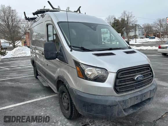 ✅ 2016 Ford Transit Cargo • VIN: 1FTYE1CM2GKA19236 • Lot: 45160575. Listed on Copart with 155,209 mi. Free auction sales archive from the USA and detailed vehicle history report at DreamBid. Image 4.