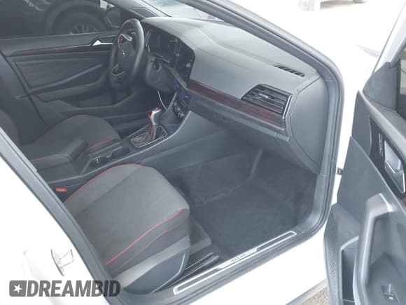 ✅ 2024 Volkswagen Jetta 40th Anniversary Edition • VIN: 3VW9T7BU4RM000940 • Lot: 41851787. Listed on IAAI with 29,529 mi. Free auction sales archive from the USA and detailed vehicle history report at DreamBid. Image 5.