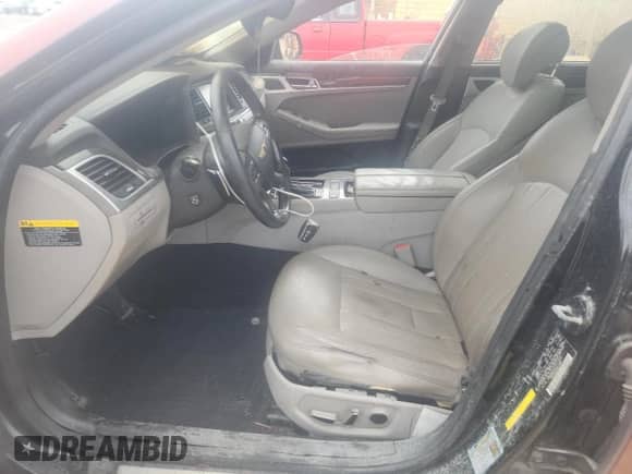 2015 Hyundai Genesis 3.8L with VIN KMHGN4JE5FU077610, listed as a Copart auction lot 81951665 with Not provided miles and Salvage title. Bid and sale history available at DreamBid. Image 7.