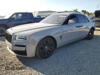 ✅ 2021 Rolls-Royce Ghost • VIN: SCATV0C08MU208420 • Lot: 84402055. Wystawiony na Copart z przebiegiem 20 726 mil. Bezpłatny archiwum sprzedaży aukcyjnych z USA i szczegółowy raport historii pojazdu na DreamBid. Zdjęcie 1.