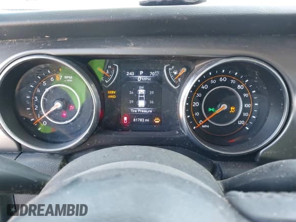 ✅ 2022 Jeep Gladiator Texas Trail • VIN: 1C6HJTAGXNL160784 • Лот: 41796235. Опубликован ранее на IAAI с пробегом 81 783 миль. Бесплатный доступ к архиву аукционных продаж из США и подробный отчёт об истории автомобиля на DreamBid. Изображение 7.