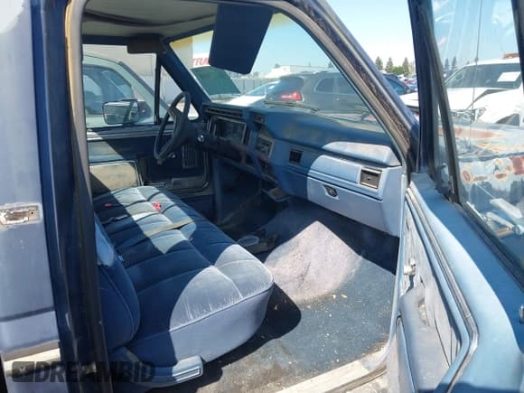 ✅ 1985 Ford F-150 • VIN: 1FTDF15N7FPA96803 • Лот: 42327051. Опубликован ранее на IAAI с пробегом 68 723 миль. Бесплатный доступ к архиву аукционных продаж из США и подробный отчёт об истории автомобиля на DreamBid. Изображение 5.