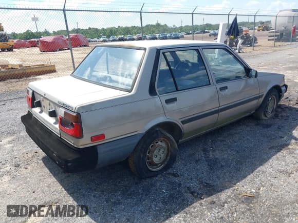 ✅ 1987 Toyota Corolla • VIN: JT2AE82E6H3501099 • Лот: 42784065. Опубликован ранее на IAAI с пробегом 178 181 миль. Бесплатный доступ к архиву аукционных продаж из США и подробный отчёт об истории автомобиля на DreamBid. Изображение 4.