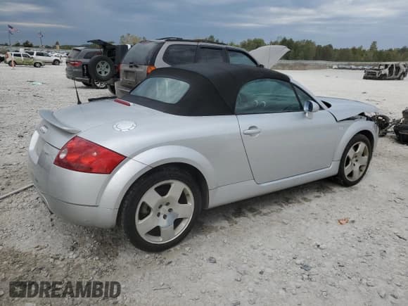 ✅ 2001 Audi TT • VIN: TRUUT28N811039831 • Лот: 72315664. Опубликован ранее на Copart с пробегом 109 188 миль. Бесплатный доступ к архиву аукционных продаж из США и подробный отчёт об истории автомобиля на DreamBid. Изображение 3.