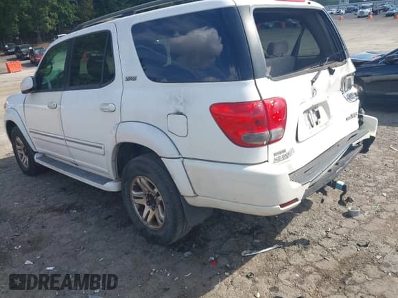 ✅ 2007 Toyota Sequoia SR5 • VIN: 5TDZT34AX7S289740 • Лот: 43399429. Опубликован ранее на IAAI с пробегом 383 793 миль. Бесплатный доступ к архиву аукционных продаж из США и подробный отчёт об истории автомобиля на DreamBid. Изображение 3.