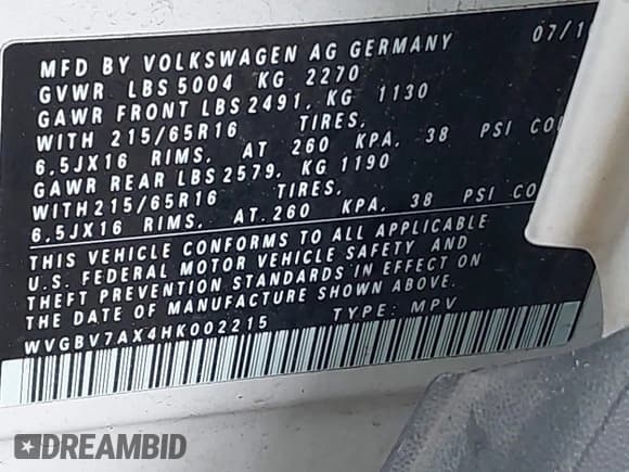 ✅ 2017 Volkswagen Tiguan S • VIN: WVGBV7AX4HK002215 • Lot: 42440129. Wystawiony na IAAI z przebiegiem 174 529 mil. Bezpłatny archiwum sprzedaży aukcyjnych z USA i szczegółowy raport historii pojazdu na DreamBid. Zdjęcie 9.