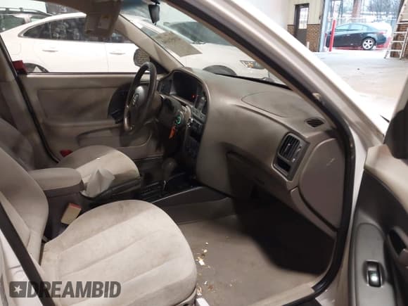 ✅ 2005 Hyundai Elantra GLS • VIN: KMHDN56D65U171907 • Лот: 41051694. Опубликован ранее на IAAI с пробегом 103 899 миль. Бесплатный доступ к архиву аукционных продаж из США и подробный отчёт об истории автомобиля на DreamBid. Изображение 5.