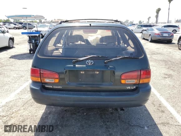 ✅ 1995 Toyota Camry LE • VIN: 4T1GK12W0SU095134 • Lot: 57260095. Wystawiony na Copart z przebiegiem 230 240 mil. Bezpłatny archiwum sprzedaży aukcyjnych z USA i szczegółowy raport historii pojazdu na DreamBid. Zdjęcie 6.