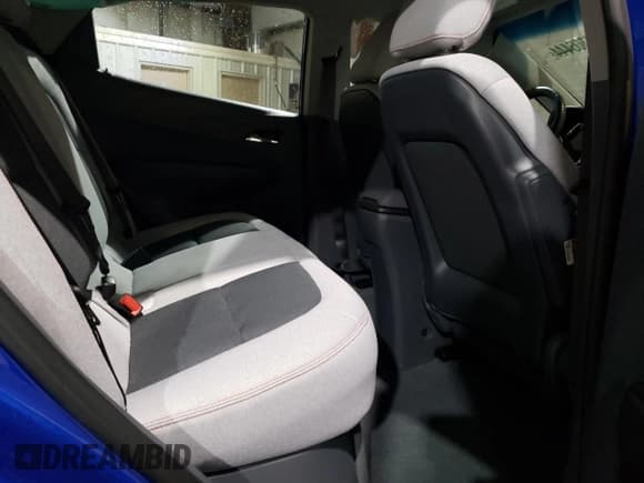 ✅ 2020 Chevrolet Bolt EV LT • VIN: 1G1FY6S02L4149616 • Lot: 84306444. Wystawiony na Copart z przebiegiem 13 591 mil. Bezpłatny archiwum sprzedaży aukcyjnych z USA i szczegółowy raport historii pojazdu na DreamBid. Zdjęcie 10.