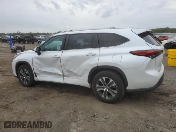 ✅ 2023 Toyota Highlander L • VIN: 5TDKDRAH5PS036263 • Lot: 80821575. Listed on Copart with 12,907 mi. Free auction sales archive from the USA and detailed vehicle history report at DreamBid. Image 2.