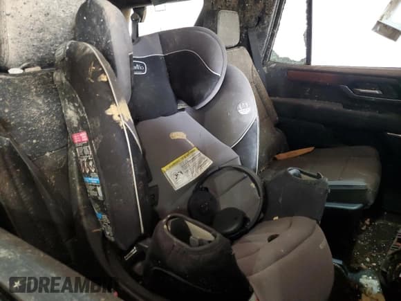 ✅ 2025 GMC Yukon Denali • VIN: 1GKS2DRL7SR104351 • Лот: 58592975. Опубликован ранее на Copart с пробегом Не указан. Бесплатный доступ к архиву аукционных продаж из США и подробный отчёт об истории автомобиля на DreamBid. Изображение 11.