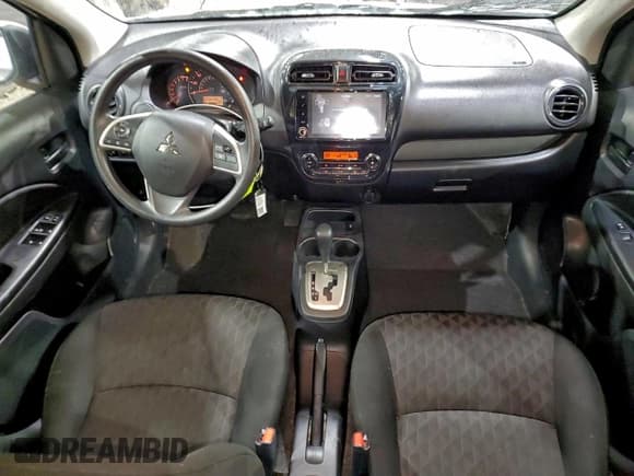 ✅ 2024 Mitsubishi Mirage ES • VIN: ML32AUHJ0RH009230 • Lot: 96900315. Wystawiony na Copart z przebiegiem 37 647 mil. Bezpłatny archiwum sprzedaży aukcyjnych z USA i szczegółowy raport historii pojazdu na DreamBid. Zdjęcie 8.