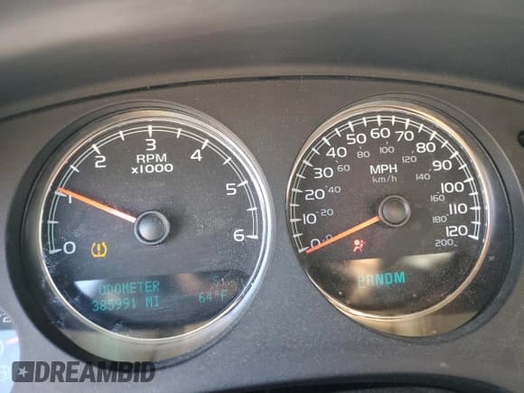 ✅ 2011 Chevrolet Suburban LS • VIN: 1GNSKHE30BR354739 • Lot: 93123655. Listed on Copart with 385,991 mi. Free auction sales archive from the USA and detailed vehicle history report at DreamBid. Image 9.