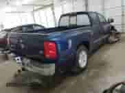 2006 Dodge Dakota SLT z VIN 1D7HE42N36S513461, wystawiony jako Copart lot #70418224 z przebiegiem 76 803 mil mil oraz Szkoda całkowita • Salvage title. Historia ofert i sprzedaży dostępna na DreamBid. Obrazek 3.