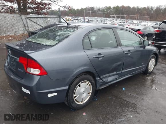 ✅ 2010 Honda Civic • VIN: JHMFA3F2XAS006331 • Lot: 43721696. Wystawiony na IAAI z przebiegiem 129 807 mil. Bezpłatny archiwum sprzedaży aukcyjnych z USA i szczegółowy raport historii pojazdu na DreamBid. Zdjęcie 4.