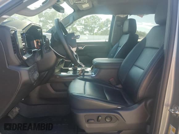 ✅ 2025 Chevrolet Silverado 1500 RST • VIN: 1GCUKEE80SZ142564 • Лот: 81279965. Опубликован ранее на Copart с пробегом 38 506 миль. Бесплатный доступ к архиву аукционных продаж из США и подробный отчёт об истории автомобиля на DreamBid. Изображение 7.