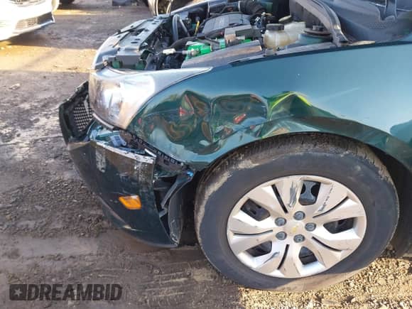 2014 Chevrolet Cruze LS с VIN 1G1PA5SH6E7107315, выставлен на аукционе IAAI как лот 43322371 с пробегом 102 033 миль миль и . История ставок и продаж доступна на DreamBid. Изображение 12.