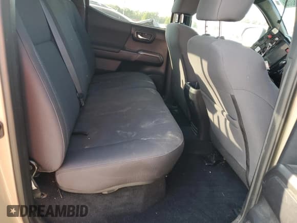 ✅ 2019 Toyota Tacoma SR • VIN: 3TMCZ5AN2KM264864 • Lot: 80668065. Wystawiony na Copart z przebiegiem 66 833 mil. Bezpłatny archiwum sprzedaży aukcyjnych z USA i szczegółowy raport historii pojazdu na DreamBid. Zdjęcie 10.