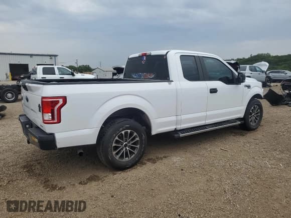 ✅ 2015 Ford F-150 XLT • VIN: 1FTEX1CF8FKD21921 • Lot: 69838165. Listed on Copart with 229,418 mi. Free auction sales archive from the USA and detailed vehicle history report at DreamBid. Image 3.