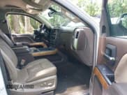 ✅ 2018 Chevrolet Silverado 1500 LTZ • VIN: 3GCUKSEC8JG360544 • Lot: 42746960. Wystawiony na IAAI z przebiegiem Nie podano. Bezpłatny archiwum sprzedaży aukcyjnych z USA i szczegółowy raport historii pojazdu na DreamBid. Zdjęcie 5.