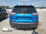✅ 2019 Jeep Cherokee Trailhawk Elite • VIN: 1C4PJMBX0KD112340 • Lot: 61735445. Wystawiony na Copart z przebiegiem 121 240 mil. Bezpłatny archiwum sprzedaży aukcyjnych z USA i szczegółowy raport historii pojazdu na DreamBid. Zdjęcie 6.