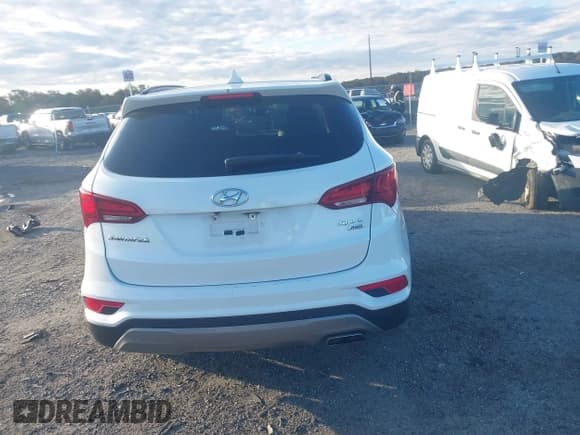 ✅ 2017 Hyundai Santa Fe 2.4L • VIN: 5XYZUDLB6HG432873 • Лот: 43500879. Опубликован ранее на IAAI с пробегом 160 025 миль. Бесплатный доступ к архиву аукционных продаж из США и подробный отчёт об истории автомобиля на DreamBid. Изображение 16.