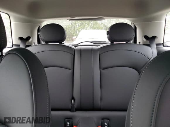 ✅ 2024 MINI Hardtop Cooper SE • VIN: WMW13DJ04R2V89229 • Lot: 70956595. Listed on Copart with 4,139 mi. Free auction sales archive from the USA and detailed vehicle history report at DreamBid. Image 10.