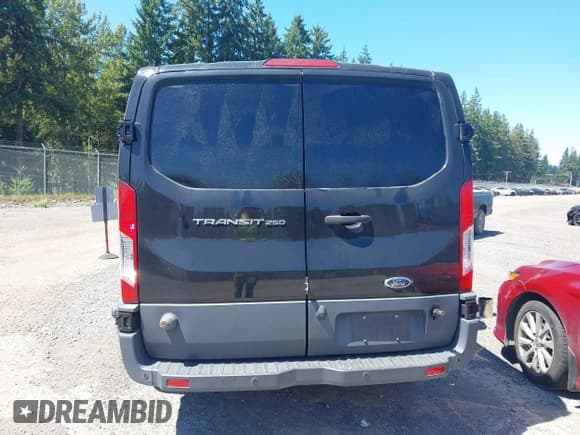✅ 2017 Ford Transit • VIN: 1FTYR2YM8HKB57738 • Лот: 42562076. Опубликован ранее на IAAI с пробегом 98 467 миль. Бесплатный доступ к архиву аукционных продаж из США и подробный отчёт об истории автомобиля на DreamBid. Изображение 16.