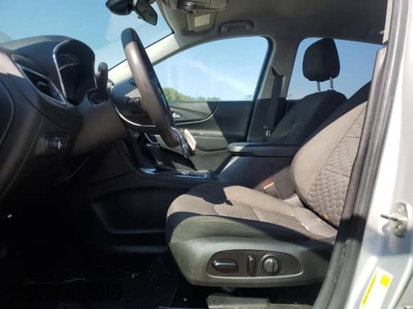 ✅ 2020 Chevrolet Equinox LT • VIN: 2GNAXKEVXL6196709 • Лот: 71724865. Опубликован ранее на Copart с пробегом 110 575 миль. Бесплатный доступ к архиву аукционных продаж из США и подробный отчёт об истории автомобиля на DreamBid. Изображение 7.