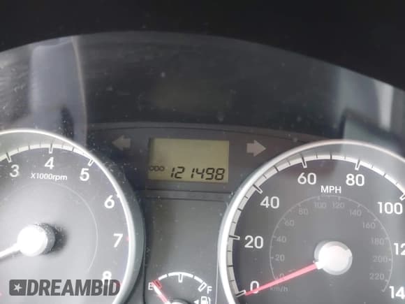 ✅ 2010 Hyundai Accent GLS • VIN: KMHCN4AC5AU477897 • Лот: 42031036. Опубликован ранее на IAAI с пробегом 121 498 миль. Бесплатный доступ к архиву аукционных продаж из США и подробный отчёт об истории автомобиля на DreamBid. Изображение 14.