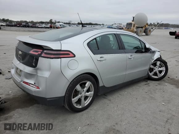 ✅ 2012 Chevrolet Volt • VIN: 1G1RA6E43CU109920 • Lot: 79818814. Wystawiony na Copart z przebiegiem 230 644 mil. Bezpłatny archiwum sprzedaży aukcyjnych z USA i szczegółowy raport historii pojazdu na DreamBid. Zdjęcie 3.