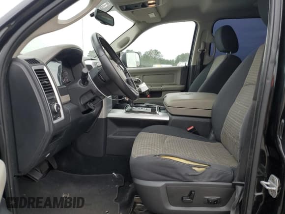 ✅ 2010 Dodge 1500 Sport • VIN: 1D7RV1CT8AS193093 • Lot: 85918234. Wystawiony na Copart z przebiegiem 161 418 mil. Bezpłatny archiwum sprzedaży aukcyjnych z USA i szczegółowy raport historii pojazdu na DreamBid. Zdjęcie 7.